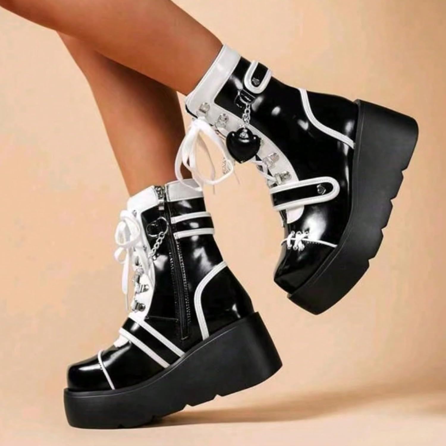 XYKHUI Goth Platform Buckle Boots for Women's Chunky High Heel Lace Up Punk Motorcycle Combat Boots with Chain Black