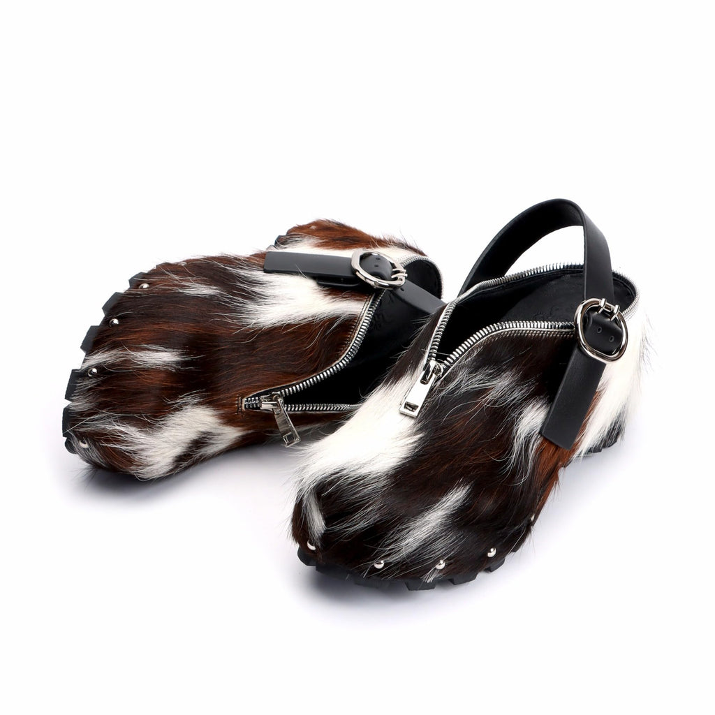 XOBZJH Women’s Natural Cow Print Fur Platform Clogs with Decorative Zipper & Adjustable Buckle Strap – Western Slip-On Punk Rivet Mules with Arch Support, Chunky Retro Rustic Style