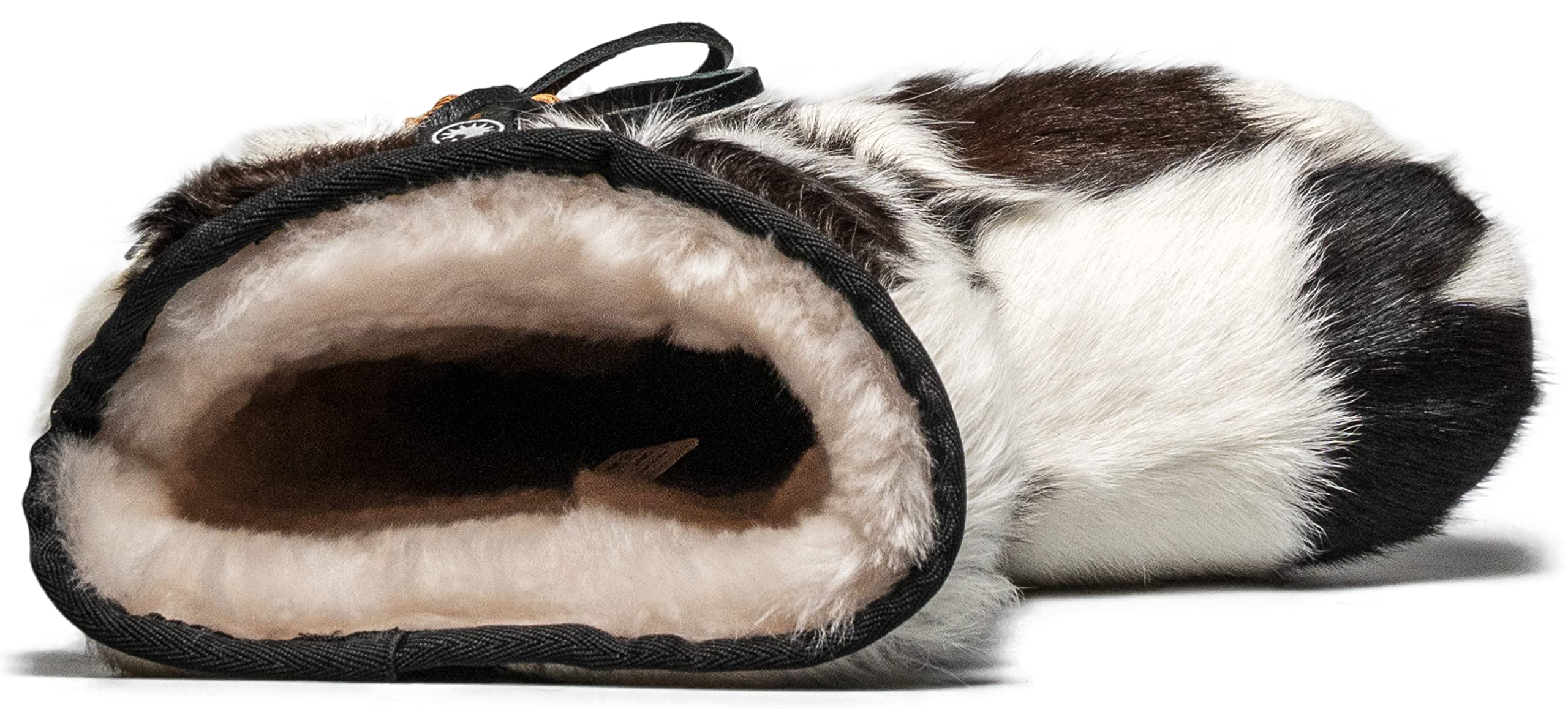 AU&MU AUMU Women Sheepskin Fur Wooden Bead String Stylish Knee High Winter Snow Boots Black